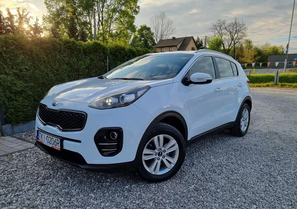 kia sportage świętokrzyskie Kia Sportage cena 72900 przebieg: 96557, rok produkcji 2016 z Chmielnik